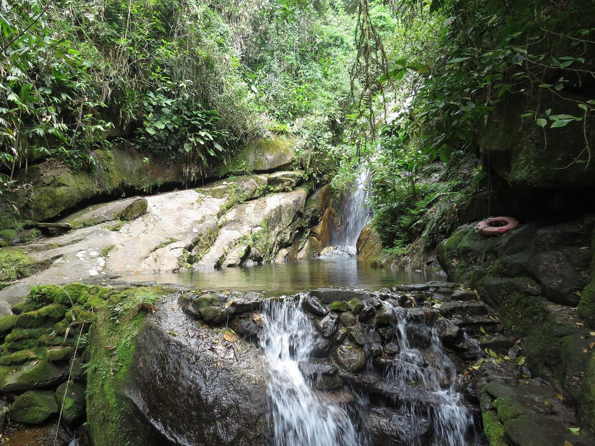 Cascata na pedra